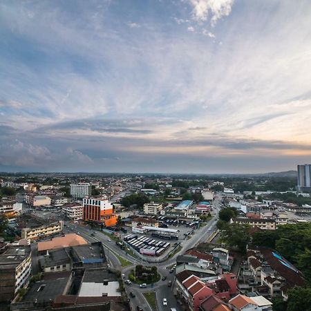 Jomstay Majestic Premier Suites Ipoh Town Esterno foto